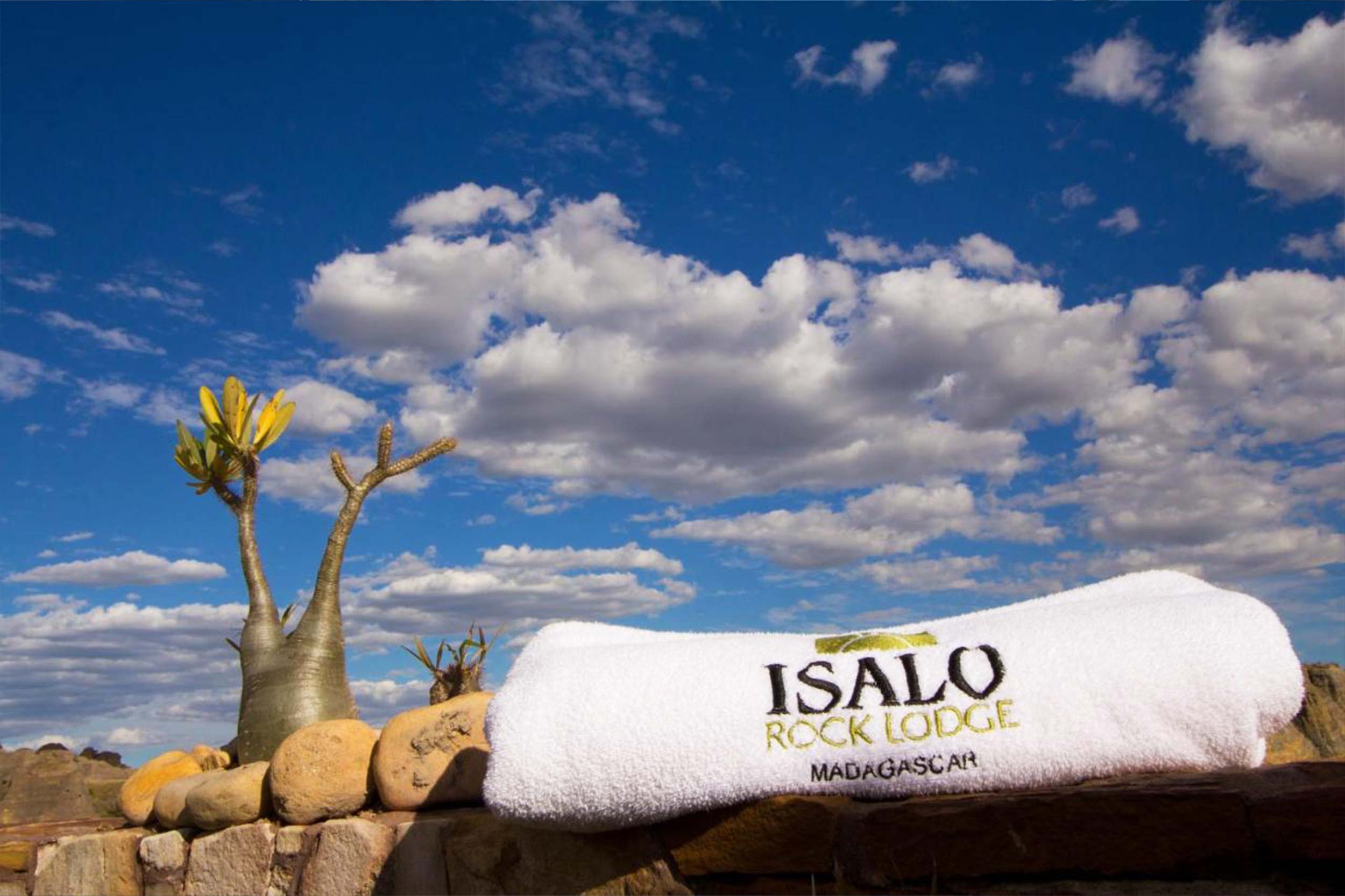 Isalo Rock Lodge accomodation