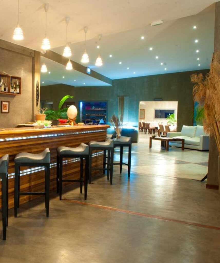 Isalo Rock Lodge lounge bar